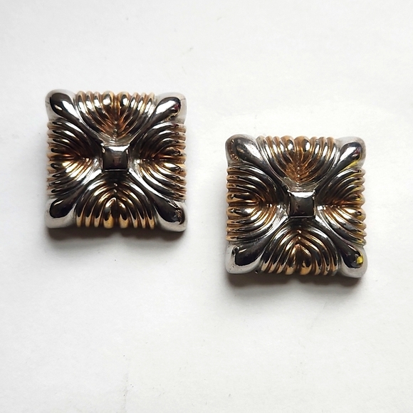 Jewelry - Vintage Cathedrial Square Box Earrings